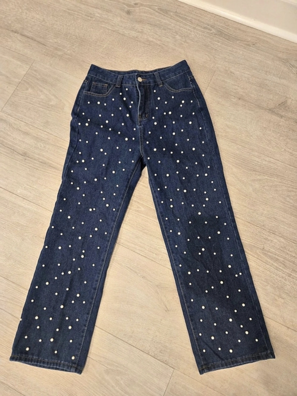 Studded/Pearl Jeans Size Medium (8)